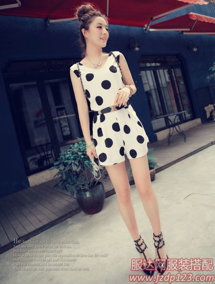 如何拥有大长腿，<a href='http://www.fzdp123.com/f/vzdp/llsv/392.html' target='_blank'><u>高腰裤</u></a>1分钟如你所愿